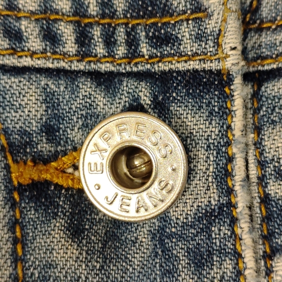 Express Cropped Blue Jean Jacket - Picture 4 of 4